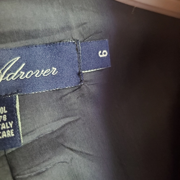 4/$12💞Pinstripe Blazer - Picture 3 of 5